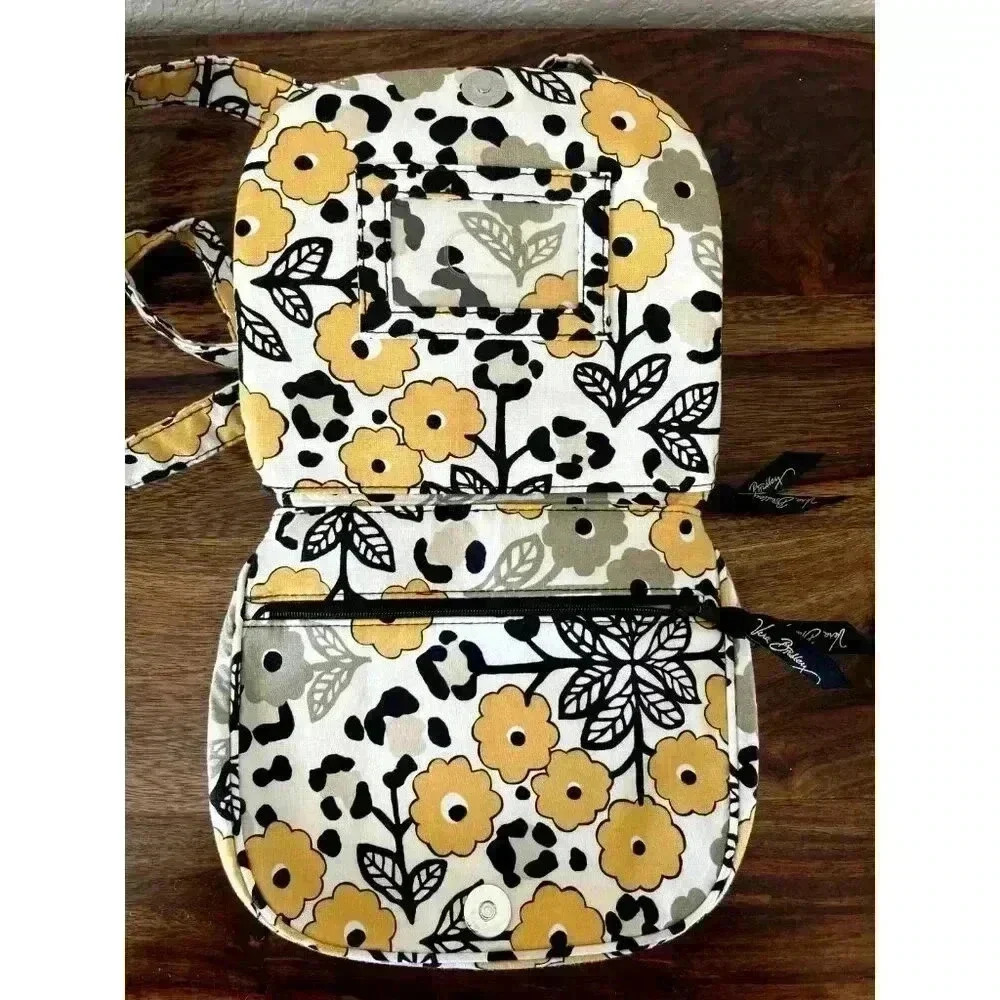 NWOT Vera Bradley Go Wild Crossbody Purse Shoulder Bag Yellow Flowers - Picture 5 of 6
